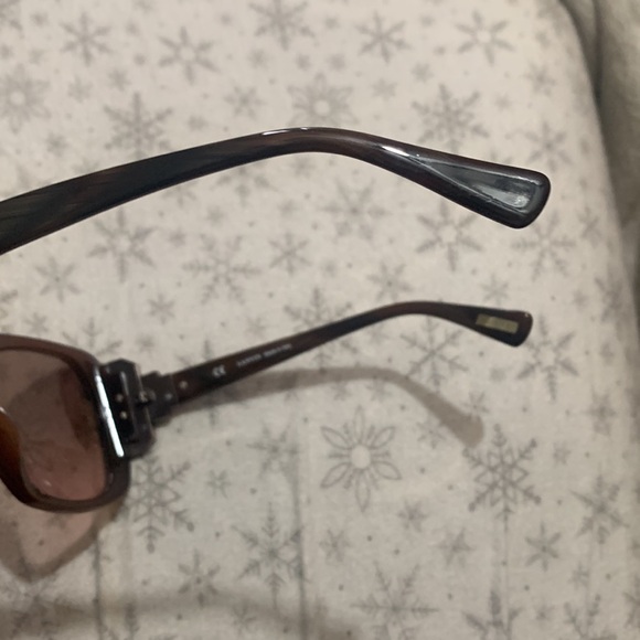 Lanvin stylish sunglasses - Picture 3 of 3